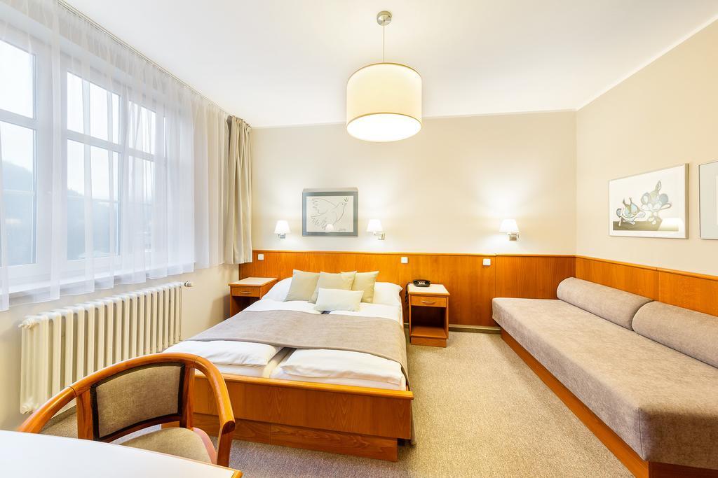 Hotel Snezka Spindleruv Mlyn Quarto foto